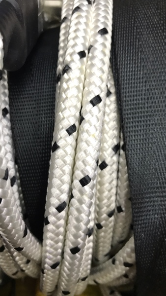 Dây cứu sinh phi 14