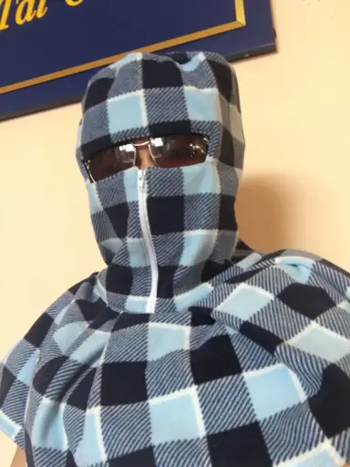 Nón trùm đầu che có khóa