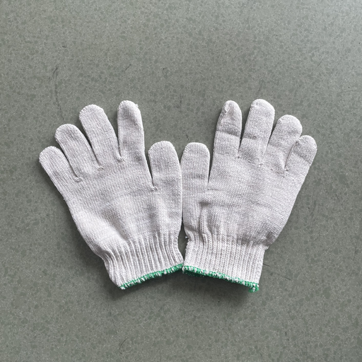 Ivory white wool gloves 50gr